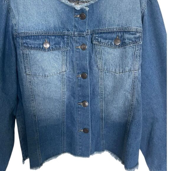 Suzanne Betro blue Jean denim jacket Size 3X Frayed edges Unique Shading - Picture 2 of 6